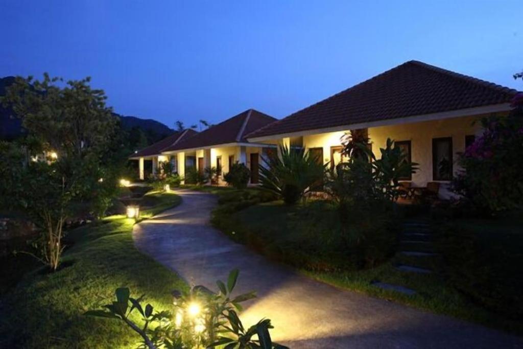 Baan Chuengkao Resort Ranong Luaran gambar